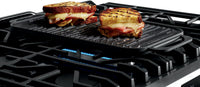 Frigidaire Gallery 5.4 Cu. Ft. Air Fry Convection Gas Range - FGGH3047VF|Cuisinière à gaz Frigidaire Gallery de 5,4 pi3 à convection et à commandes frontales - FGGH3047VF|FGGH304F