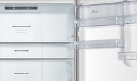 Hisense 17 Cu. Ft. Bottom-Mount Counter-Depth Refrigerator - RB17N6DSE|Réfrigérateur Hisense de 17 pi³ à congélateur inférieur - RB17N6DSE|RB17N6DS