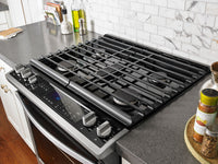 Whirlpool 5.8 Cu. Ft. Slide-In Gas Range with EZ-2-Lift™ Hinged Grates - WEG745H0FS|Cuisinière encastrable au gaz Whirlpool de 5.8 pi3 - WEG745H0FS|WEG745HS