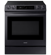 Samsung 6.3 Cu. Ft. Front-Control Induction Range - NE63T8911SG/AC | Cuisinière Samsung de 6,3 pi³ à induction avec commandes à l’avant – NE63T8911SG/AC | NE63T89G