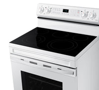 Samsung 6.3 Cu. Ft. Freestanding Electric Range with Air Fry - NE63A6511SW/AC | Cuisinière électrique amovible Samsung de 6,3 pi3 avec friture à air - NE63A6511SW/AC | NE63A65W