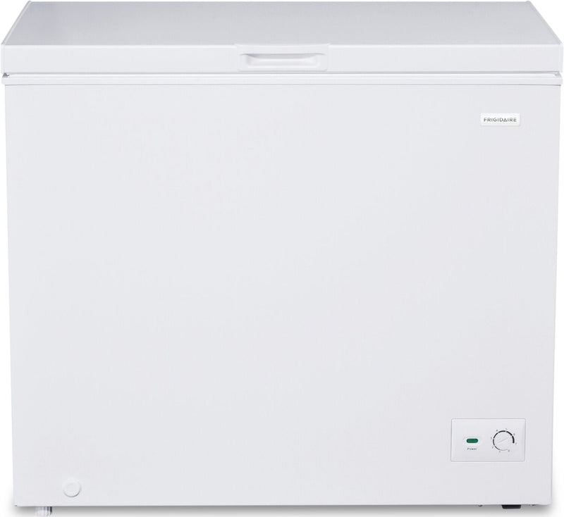 Frigidaire 8.7 Cu. Ft. Chest Freezer - FFCS0922AW | Congélateur coffre Frigidaire de 8,7 pi3 - FFCS0922AW | FFCS0922