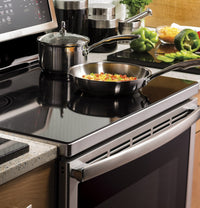 GE Profile 6.2 Cu. Ft.  Freestanding Induction Range - PCHB920YMFS | Cuisinière amovible GE ProfileMC de 6,2 pi³ à induction – PCHB920YMFS | PCHB92FS