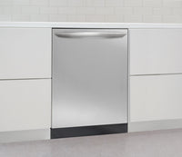 Frigidaire Gallery 24" Built-In Dishwasher with DishSense™ – Stainless Steel|Lave-vaisselle encastré Frigidaire Gallery de 24 po avec technologie DishsenseMC - acier inoxydable|FGID2466F